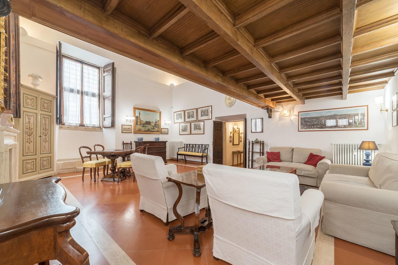 Apartment Campitelli Fascinating Rom